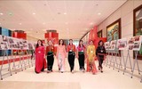 Hình ảnh các nữ đại biểu tham dự Đại hội XIII của Đảng