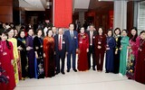 Hình ảnh các nữ đại biểu tham dự Đại hội XIII của Đảng