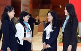 Hình ảnh các nữ đại biểu tham dự Đại hội XIII của Đảng