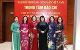 Hình ảnh các nữ đại biểu tham dự Đại hội XIII của Đảng
