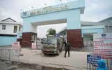 [Ảnh] Bộ Tư lệnh Thủ đô phun khử khuẩn Bệnh viện K cơ sở Tân Triều phòng Covid-19
