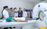 Hình ảnh Thủ tướng kiểm tra tình hình cung ứng thuốc và trang thiết bị y tế tại Hà Nội