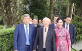 Hình ảnh Tổng Bí thư tới Nhà 67 dâng hương tưởng niệm Chủ tịch Hồ Chí Minh