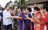 Hình ảnh Chủ tịch nước Tô Lâm thăm nhân dân làng cổ Đường Lâm, Hà Nội