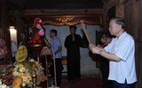 Hình ảnh Chủ tịch nước Tô Lâm thăm nhân dân làng cổ Đường Lâm, Hà Nội