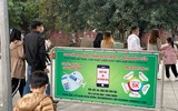 Cận cảnh Hồ Gươm, Hà Nội tấp nập khách du xuân ngày mùng 4 Tết
