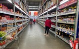 Cận cảnh siêu thị, chợ tại Hà Nội mùng 5 Tết Nguyên đán