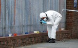 [Ảnh] Cảnh sát Anh bị chỉ trích quá “lề mề” trong vụ đâm dao hàng loạt ở Birmingham