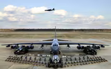 B-52 Mỹ quần thảo ở châu Âu nhằm gửi thông điệp gì tới Nga?