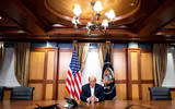  [Ảnh] Tổng thống Donald Trump và pha diễn trên “sân khấu chính trị” của nước Mỹ