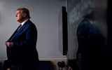 [Ảnh] Vì sao cuối cùng Tổng thống Donald Trump cũng chấp nhận chuyển giao quyền lực?