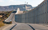 [Ảnh] Bức tường biên giới Mỹ - Mexico: Muốn dừng vẫn cực tốn kém