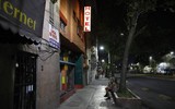 [Ảnh] Đại dịch, nghèo đói đẩy hàng nghìn phụ nữ Mexico thành “gái đứng đường”