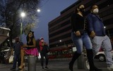 [Ảnh] Đại dịch, nghèo đói đẩy hàng nghìn phụ nữ Mexico thành “gái đứng đường”