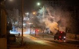 [Ảnh] Giữa bom đạn, người Hồi giáo Palestine vẫn tập trung cầu nguyện tại thánh đường ở Jerusalem