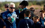 [Ảnh] Tỷ phú Anh Richard Branson dẫn đầu “bộ tam quyền lực”, mở màn du lịch vũ trụ