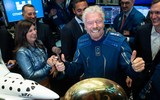 [Ảnh] Tỷ phú Anh Richard Branson dẫn đầu “bộ tam quyền lực”, mở màn du lịch vũ trụ