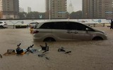 [Ảnh] Mưa lớn ‘nghìn năm có một’ gây lụt lội kinh hoàng ở tỉnh Hà Nam, Trung Quốc