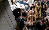 [Ảnh] Người tị nạn Afghanistan đến Mỹ trải qua sàng lọc an ninh thế nào?
