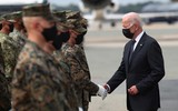 [Ảnh] Tổng thống Joe Biden đau đớn đón thi thể lính Mỹ từ Afghanistan
