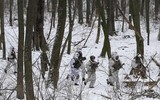Hàng nghìn thanh niên Ukraine gia nhập lực lượng dự bị và ráo riết luyện tập