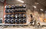 Hàng nghìn thanh niên Ukraine gia nhập lực lượng dự bị và ráo riết luyện tập