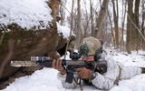 Hàng nghìn thanh niên Ukraine gia nhập lực lượng dự bị và ráo riết luyện tập