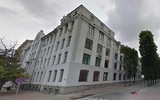 Hình ảnh tương phản về các công trình ở Ukraine trước và sau khi bị trúng bom