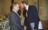 Hình ảnh con gái của Putin từ khi ông mới nắm quyền Tổng thống Nga