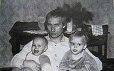 Hình ảnh con gái của Putin từ khi ông mới nắm quyền Tổng thống Nga