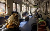 Hình ảnh người dân Kiev với cuộc sống trú ẩn ở các ga tàu điện ngầm