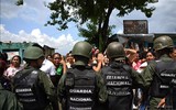 Hình ảnh mới nhất vụ Venezuela trấn áp băng đảng biến nhà tù thành tụ điểm ăn chơi