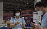 Phát hiện hàng trăm hộp thuốc, kit test nhanh Covid-19 nhập khẩu trái phép tại sân bay Nội Bài