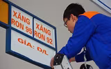 Giá xăng dầu liên tục tăng vọt, khi giảm thì nhỏ giọt