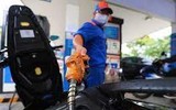 Giá xăng dầu liên tục tăng vọt, khi giảm thì nhỏ giọt