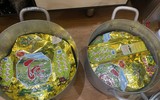 Đi qua mùa sen Hồ Tây - ướp trà sen kiểu Hà Nội xưa 
