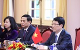 Chủ tịch nước Lương Cường hội đàm với Tổng thống Pháp Emmanuel Macron