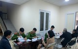 Lực lượng Công an làm việc đến nửa đêm cấp căn cước gắn chíp cho người dân