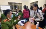 [Ảnh] Xúc động hình ảnh lực lượng Công an ngày đêm cấp căn cước gắn chíp cho nhân dân