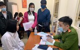 [Ảnh] Xúc động hình ảnh lực lượng Công an ngày đêm cấp căn cước gắn chíp cho nhân dân