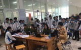 [Ảnh] Công an thị xã Sơn Tây triển khai 8 tổ cấp căn cước gắn chíp cho người dân