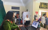 [Ảnh] Công an thị xã Sơn Tây triển khai 8 tổ cấp căn cước gắn chíp cho người dân