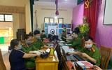 [Ảnh] Công an huyện Thạch Thất ngày đêm không ngơi nghỉ cấp căn cước gắn chíp cho nhân dân