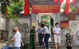 [Ảnh] Xúc động hình ảnh lực lượng Công an Thủ đô trong ngày bầu cử