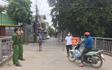 [Ảnh] Phong tỏa, lấy mẫu xét nghiệm cho người dân tại các xã ở huyện Thạch Thất