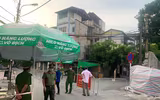 [Ảnh] Giây phút tháo barie phong tỏa tại Văn Chương - Văn Miếu sau 21 ngày phong tỏa