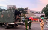 [Ảnh] Giây phút tháo barie phong tỏa tại Văn Chương - Văn Miếu sau 21 ngày phong tỏa