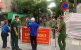 [Ảnh] Giây phút tháo barie phong tỏa tại Văn Chương - Văn Miếu sau 21 ngày phong tỏa