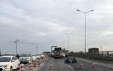 Cận cảnh hiện trường vụ cháy xe container trên cầu Thanh Trì