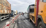 Cận cảnh hiện trường vụ cháy xe container trên cầu Thanh Trì